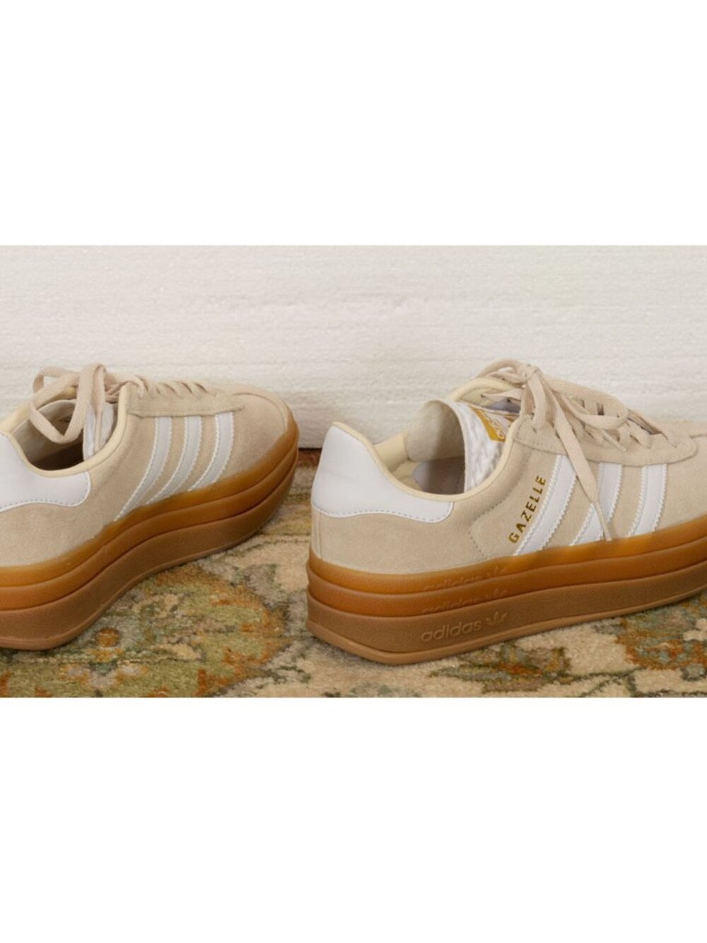 ADIDAS SAMBAE SNEAKERS  SUEDE IVORY WITH WHITE STRIPES SIZE 7 - Picture 5 of 8